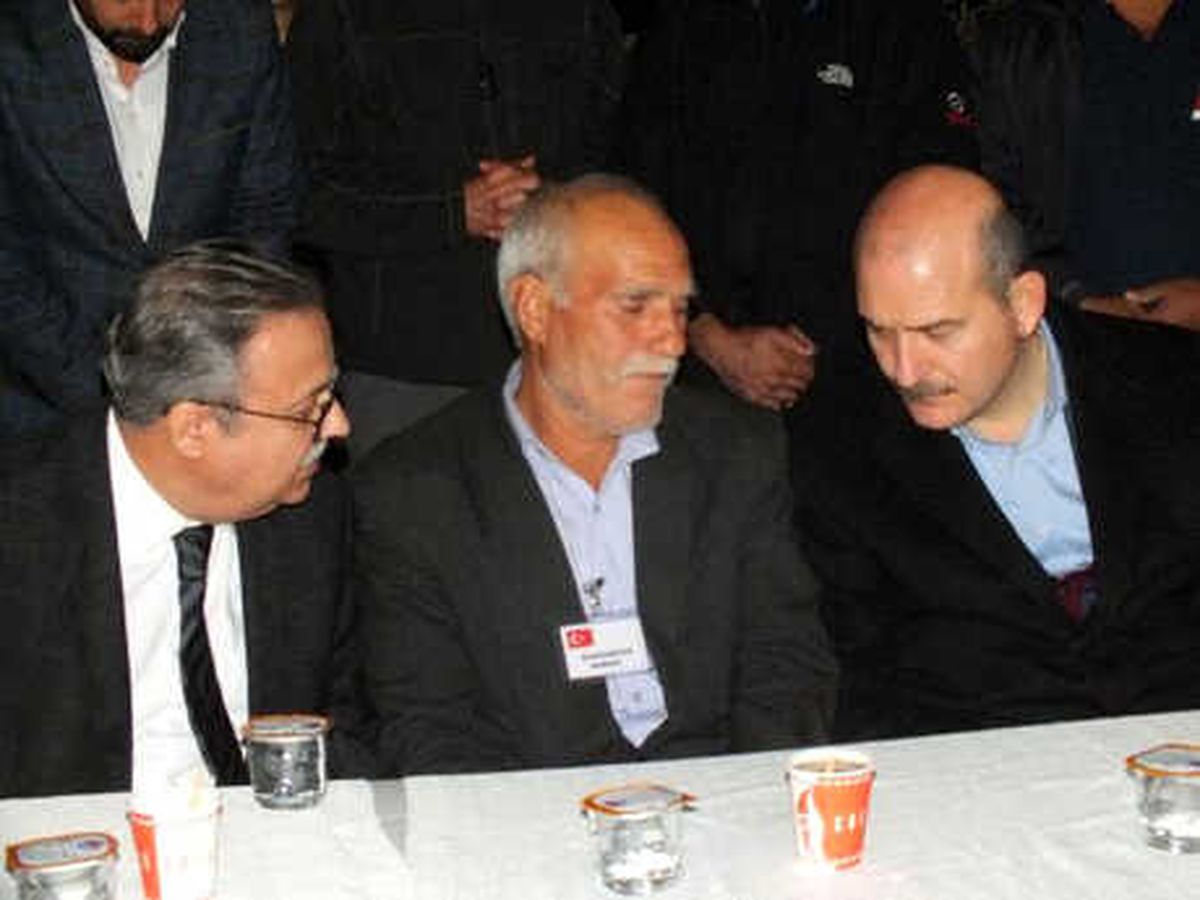 Bakan Soylu, Şehit Evini Ziyaret Etti