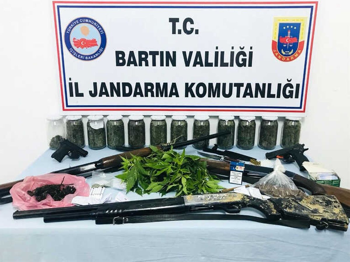Bartın\'da Uyuşturucu Operasyonu: 5 Tutuklama