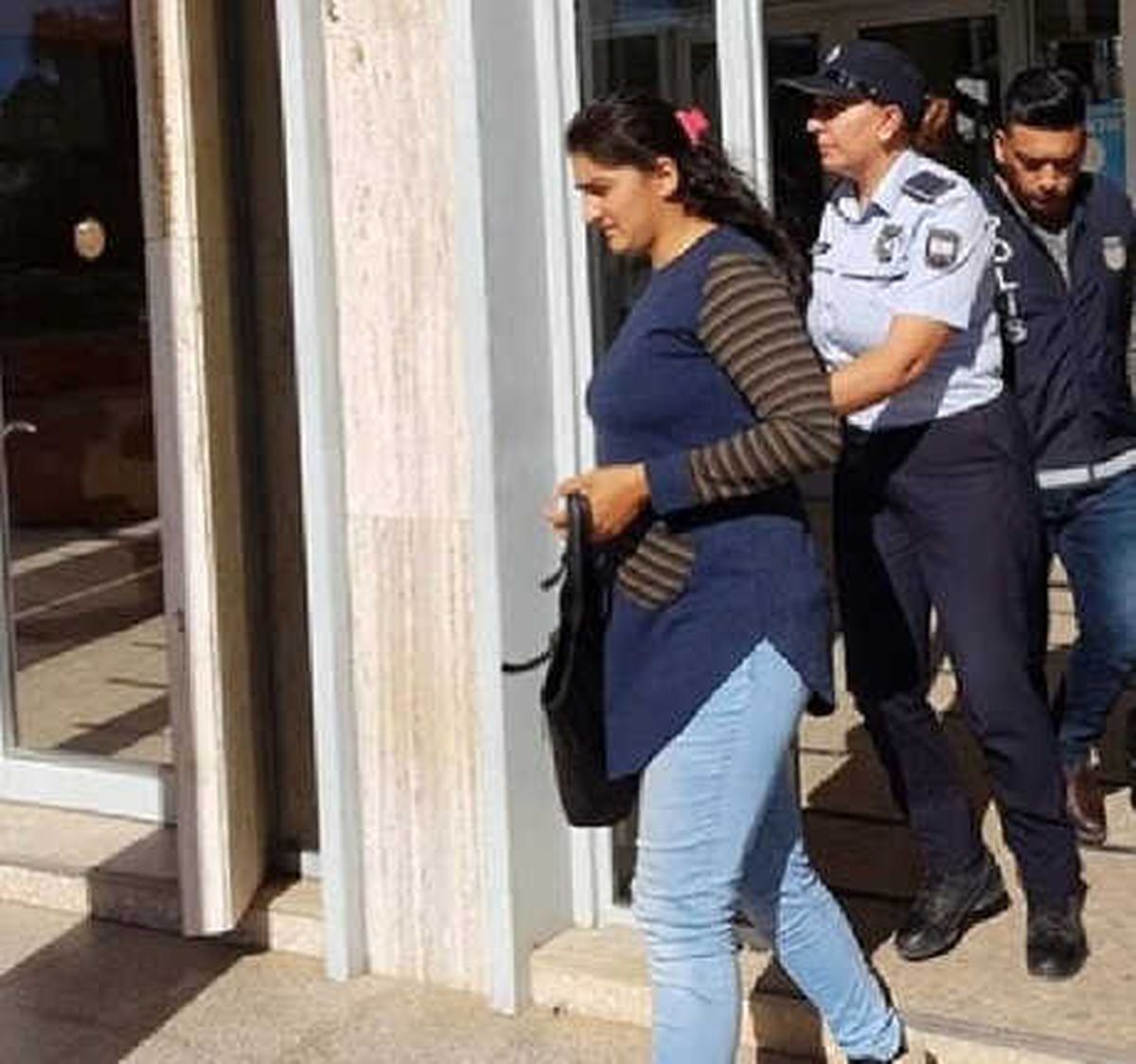 Boşanmayan Kocasının Başına Levye ile Vurdu