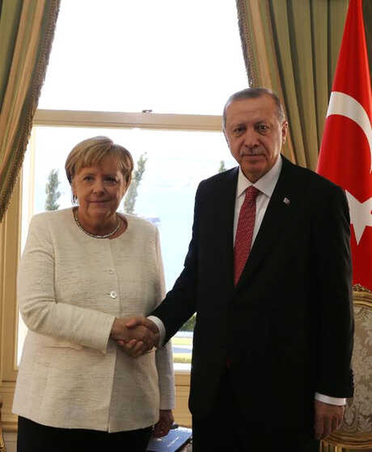 Cumhurbaşkanı Erdoğan, Merkel\'i Kabul Etti