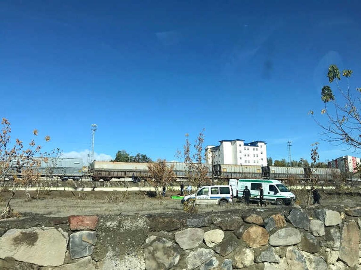 Erzurum\'da Boş Arazide Erkek Cesedi Bulundu