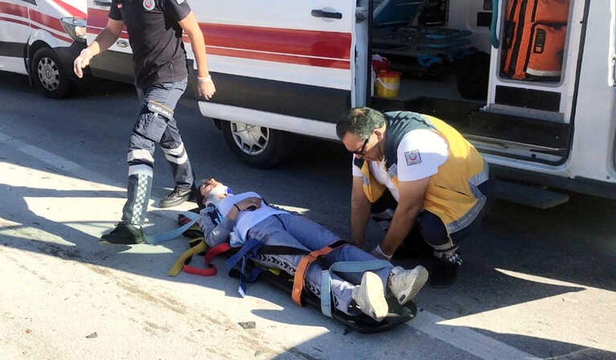 Hatay\'da Trafik Kazası: 3 Yaralı