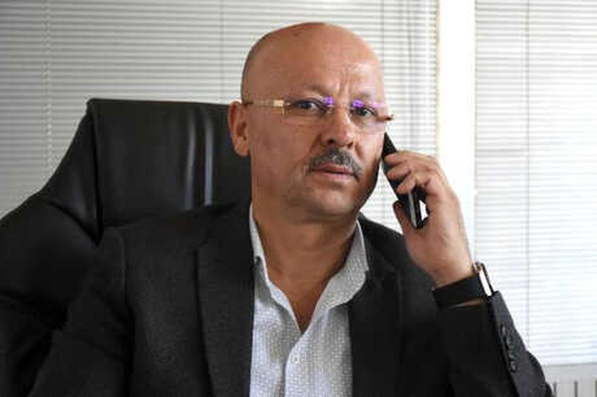 İşadamını, Telefonda Vali Olduklarını Söyleyerek Dolandırmaya Kalktılar