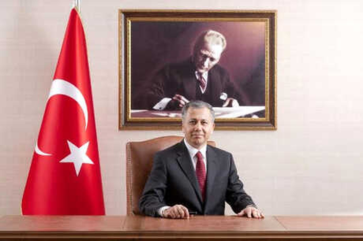 İstanbul\'a Atanan Vali Yerlikaya, Terörle Mücadele ve Eğitimde Etkin (3)