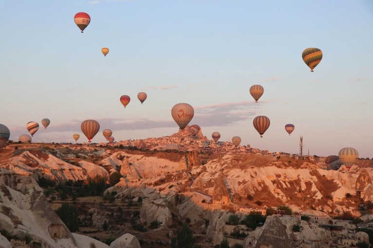 Kapadokya\'da Balonlar 4 Günün Ardından Yeniden Havalandı