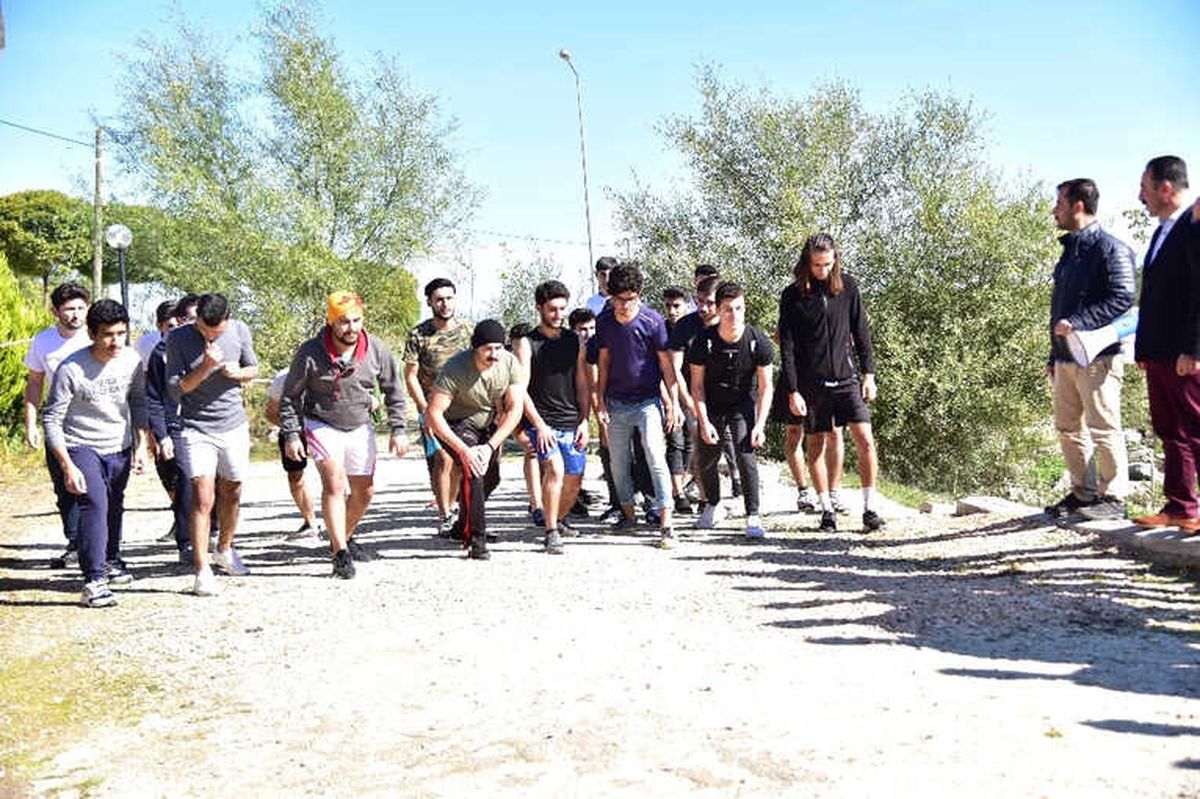 Önce Koştular, Ardından Çevre Temizliği Yaptılar