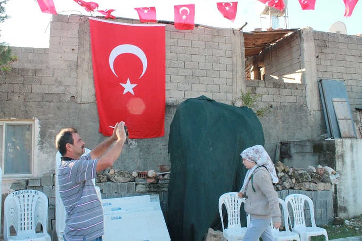 Şehit Ateşi Mersin\'e Düştü