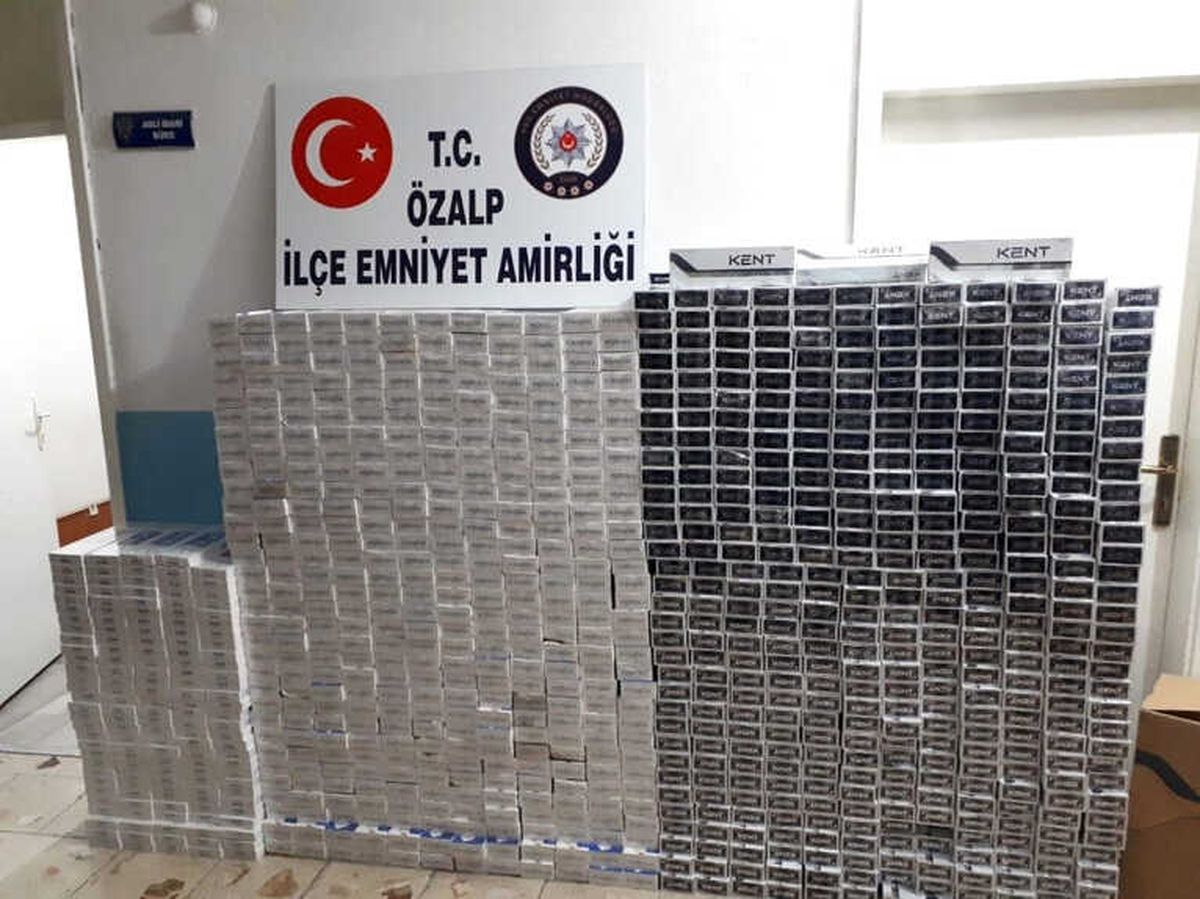 Van\'da 9 Bin 430 Paket Kaçak Sigara Ele Geçirildi