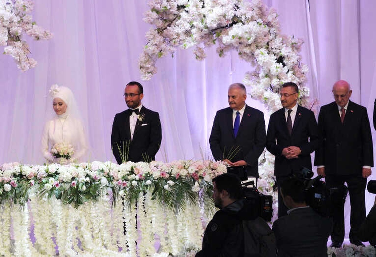 Yıldırım\'dan Nikahta Gençlere Esprili Öğüt