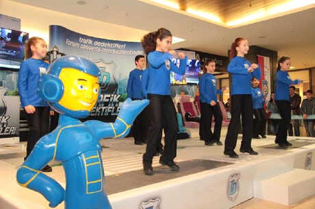 700 Bin Çocuğa Trafik  Güvenliği Eğitimi Verildi