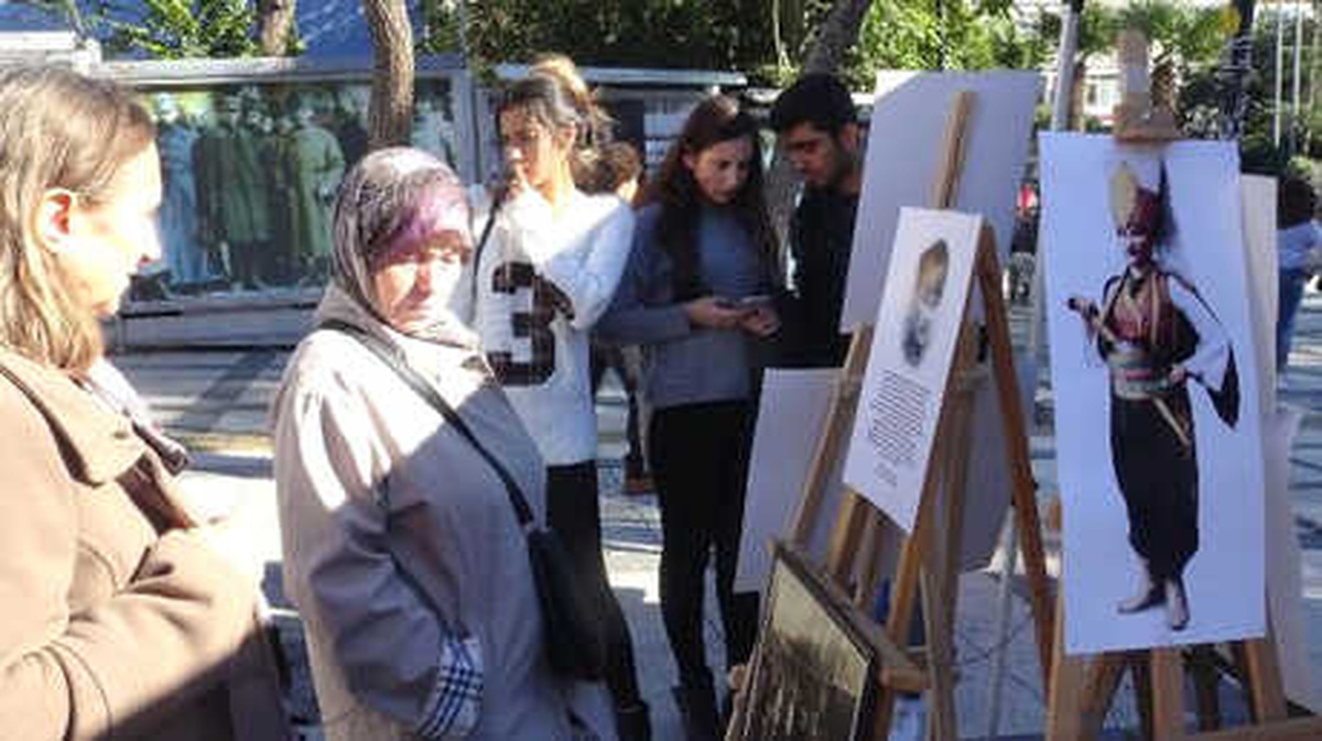 Add\'den,\'andımız\'lı Atatürk Fotoğrafları Sergisi