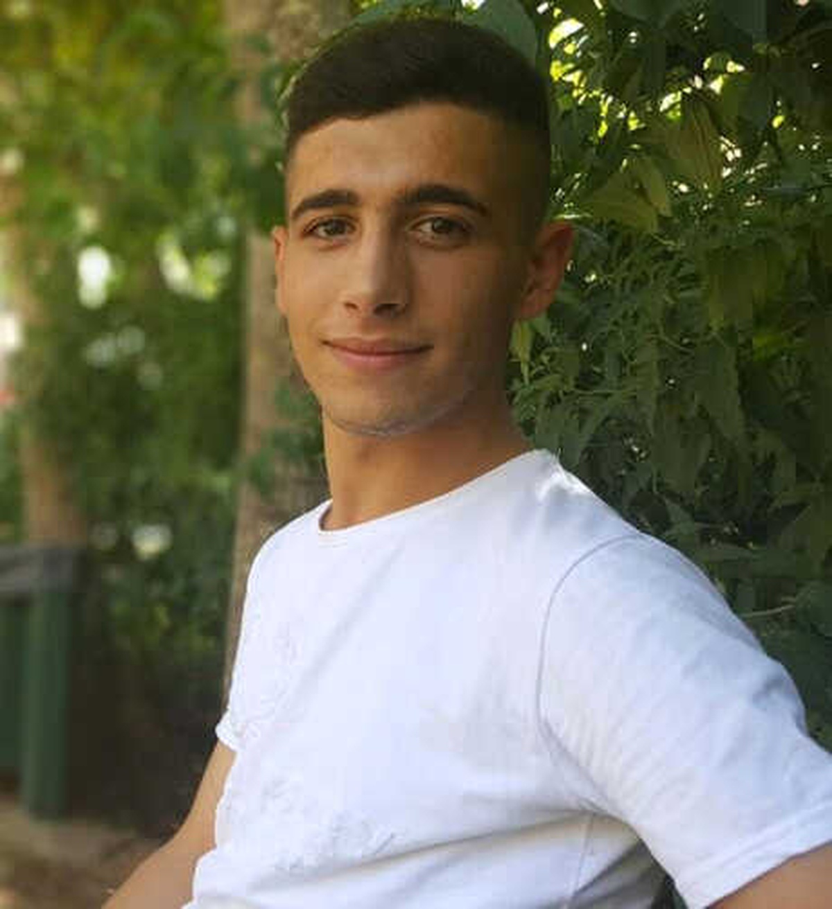 Ağaca Çarpan Motosikletin Sürücüsü Öldü