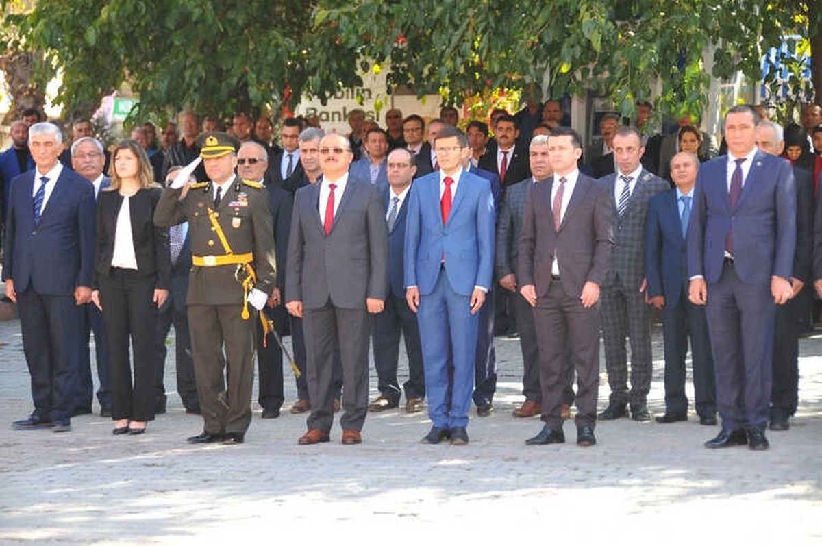 Akşehir\'de 29 Ekim Kutlamaları