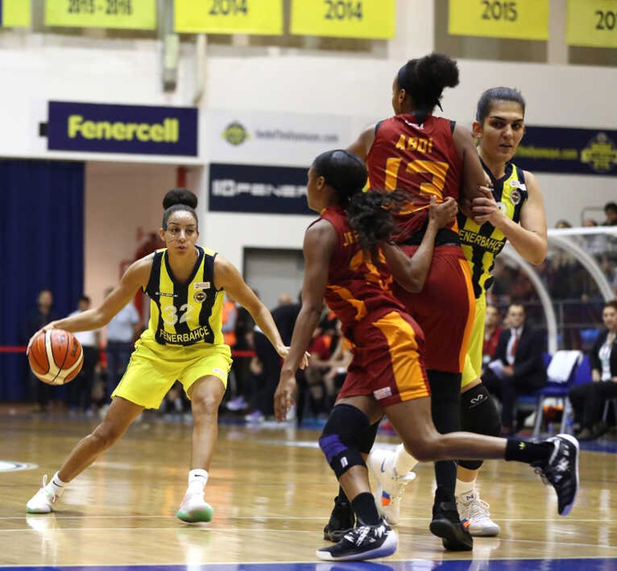 Derbide Kazanan Fenerbahçe