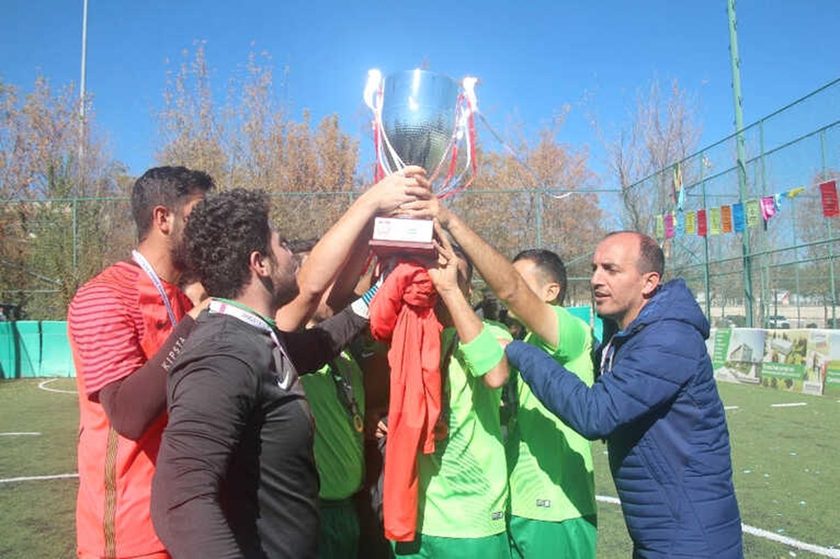 Görme Engelliler Spor Kulübü 6\'ncı Kez Kupa Kaldırdı