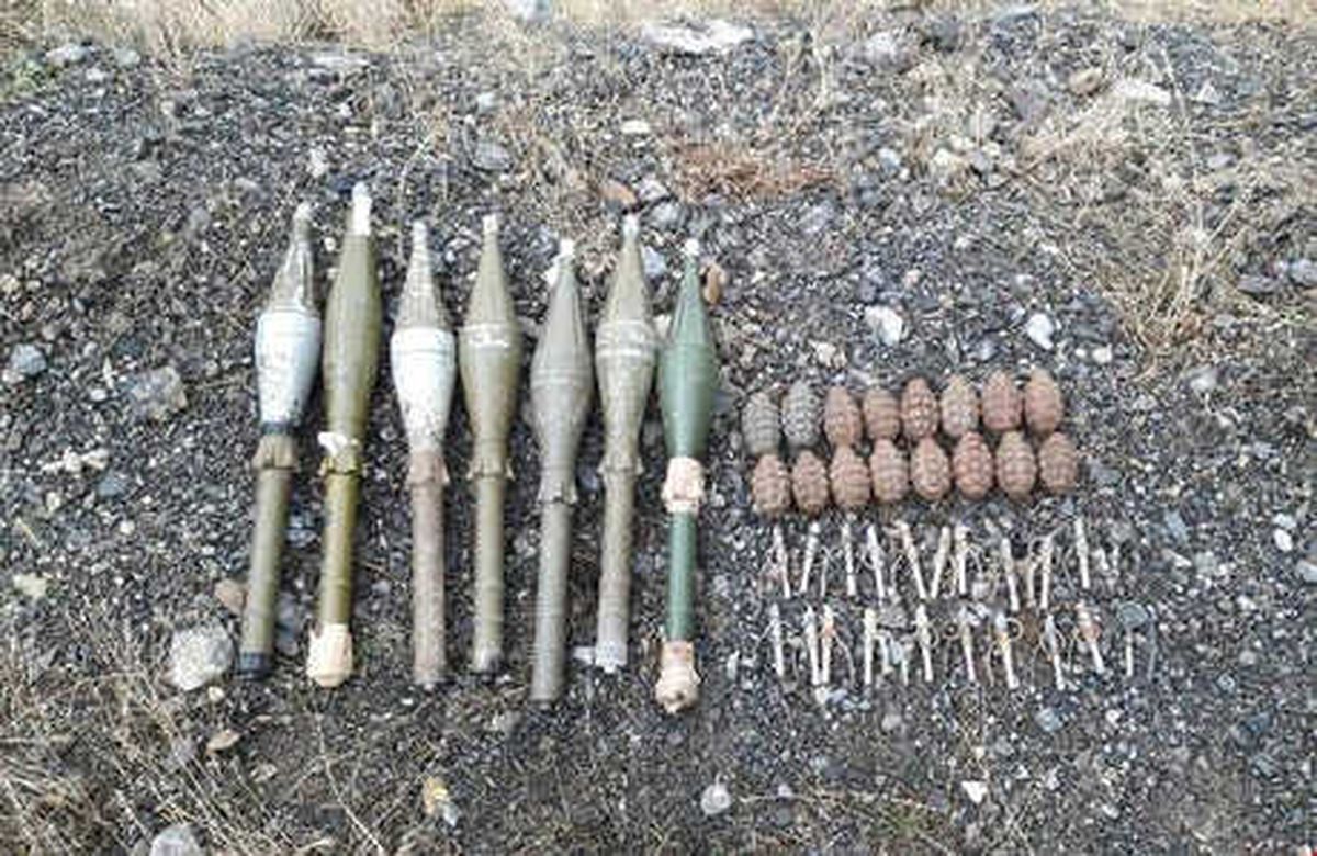 Hakkari\'de Silah ve Bomba Ele Geçirildi