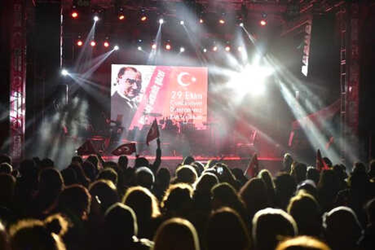 Kadıköy Cumhuriyet Yürüyüşüne Hazır