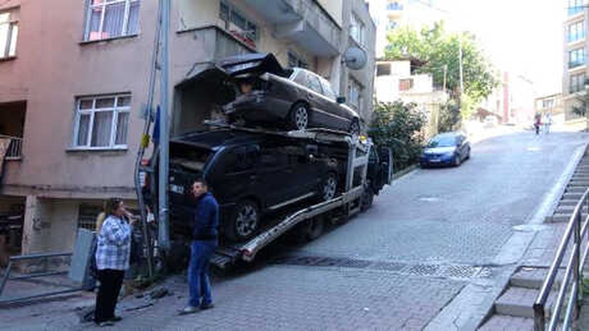 Kaza Yapan Çekicinin Sürücüsünün Gözyaşları