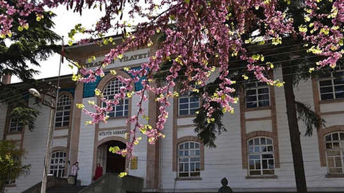 Kültürel Tesisler Yerel Yönetimlere Devredilecek