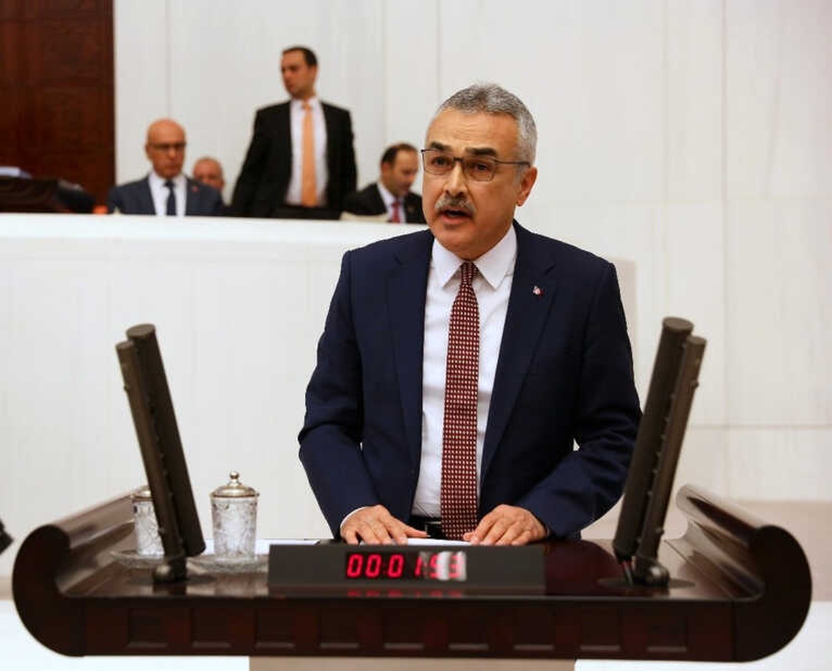 Milletvekili Savaş; "Aziz Milletimiz Şer Güçlere Asla Geçit Vermeyecektir"