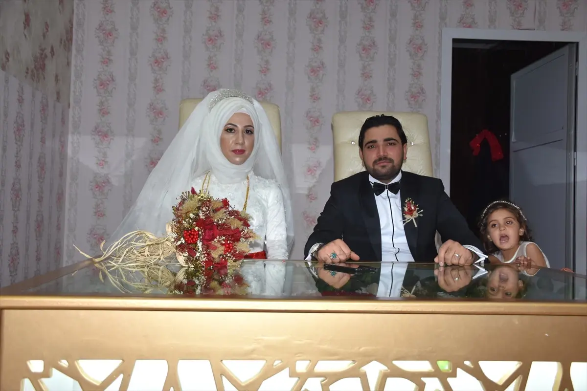 Nikah Memurunun Nikahını Belediye Başkanı Kıydı