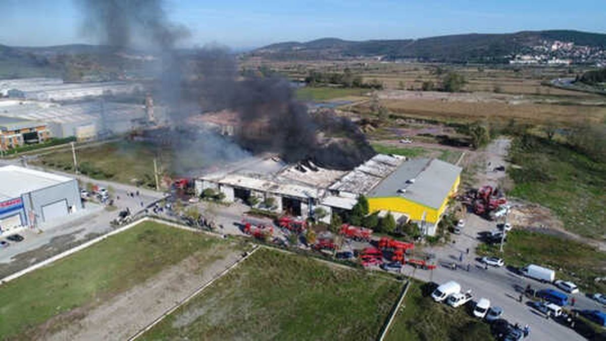 Sakarya\'da Fabrika Yangını