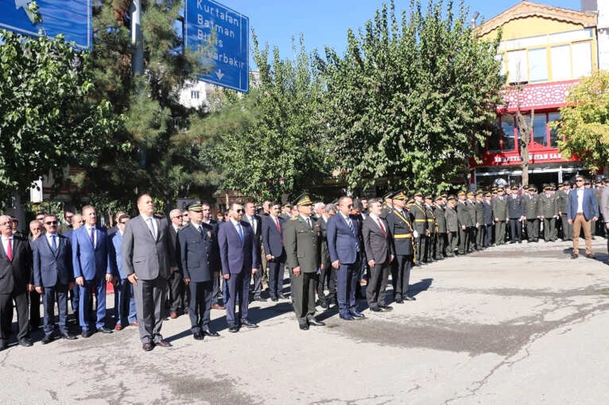Siirt\'te 29 Ekim Cumhuriyet Bayramı Kutlamaları
