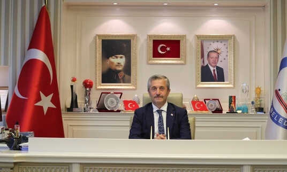 Tahmazoğlu, 29 Ekim Cumhuriyet Bayramı\'nı Kutladı