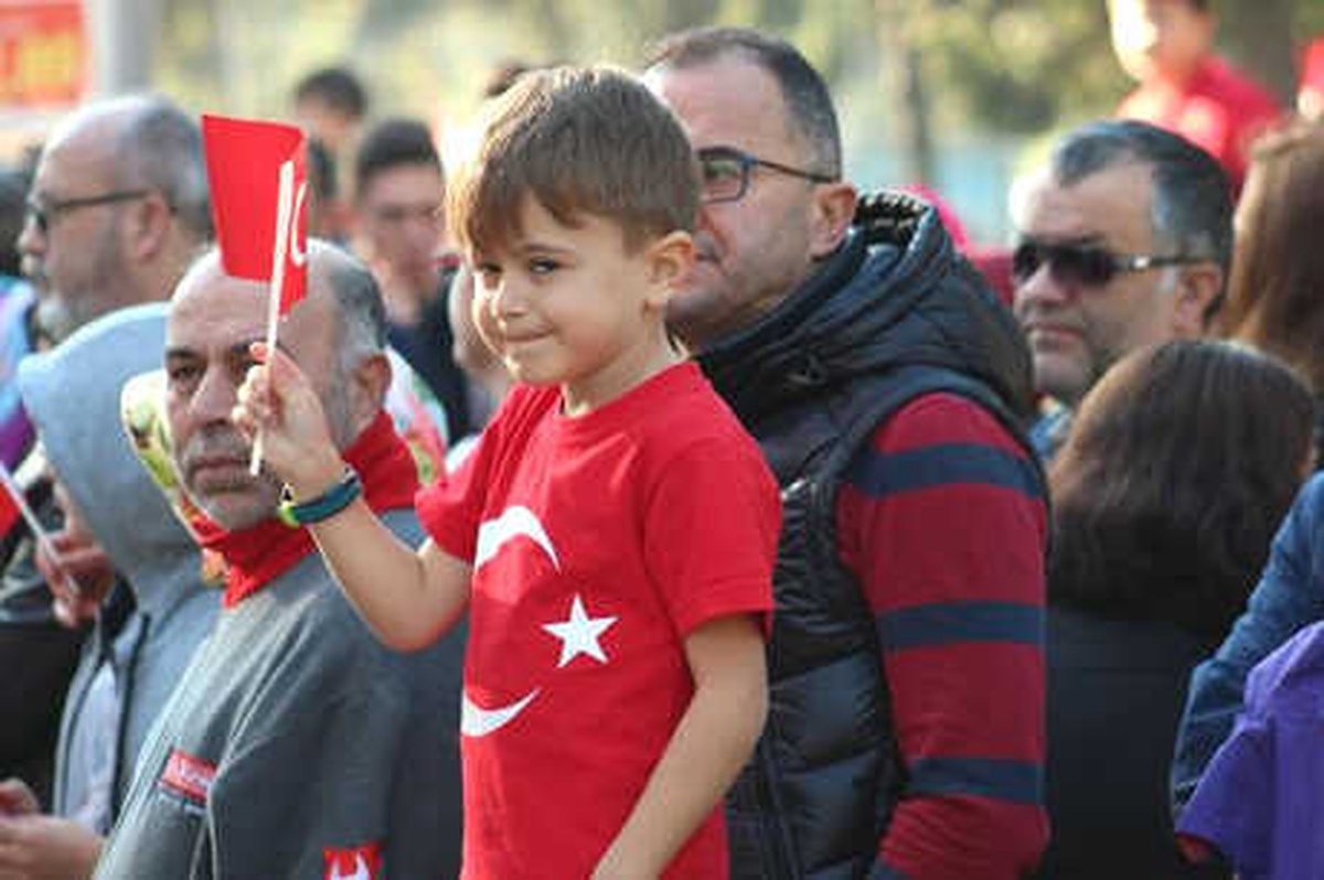 Adapazarı\'nda Cumhuriyet Coşkusu