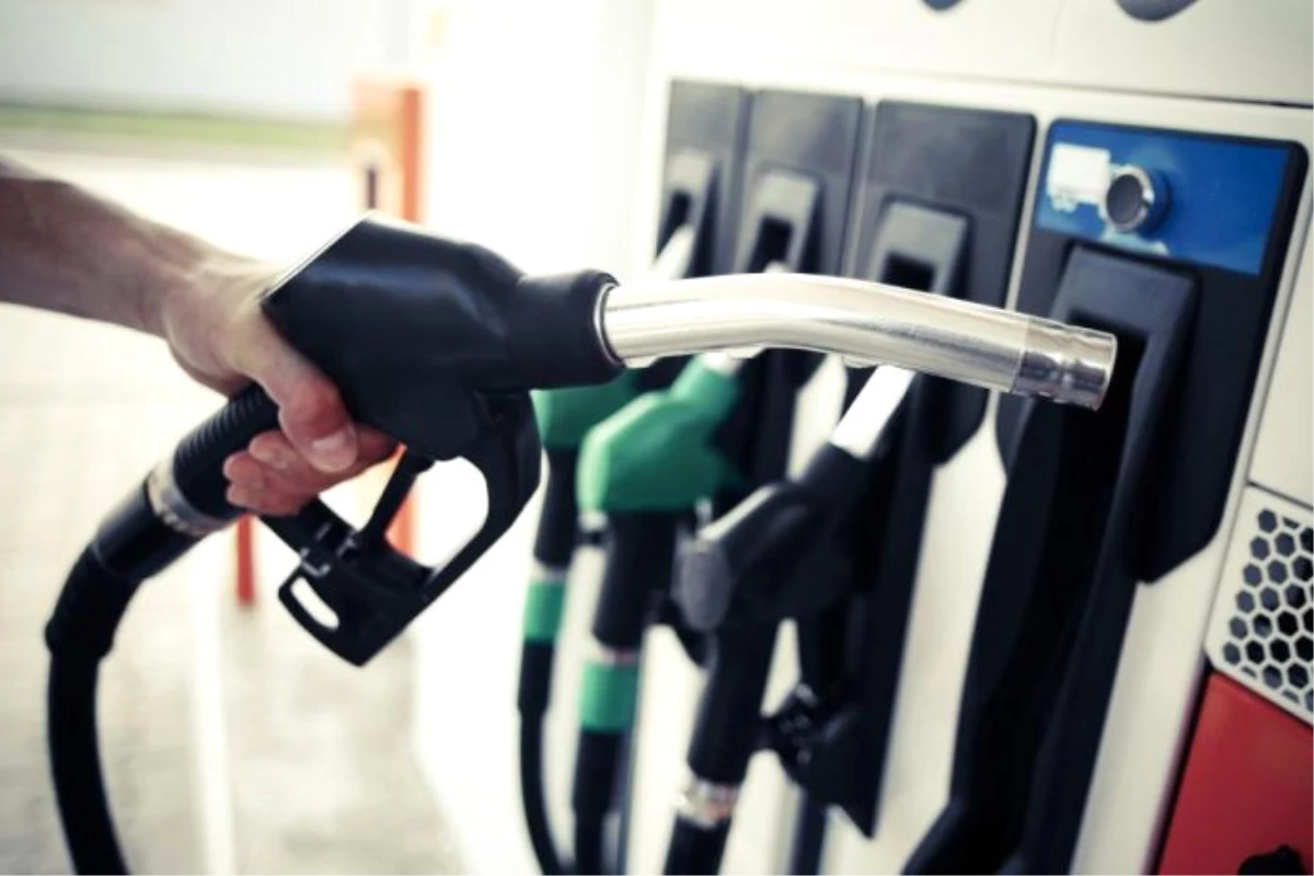 Akaryakıt Şirketleri Pahalı Katkılı Motorin ve Benzin Satamayacak