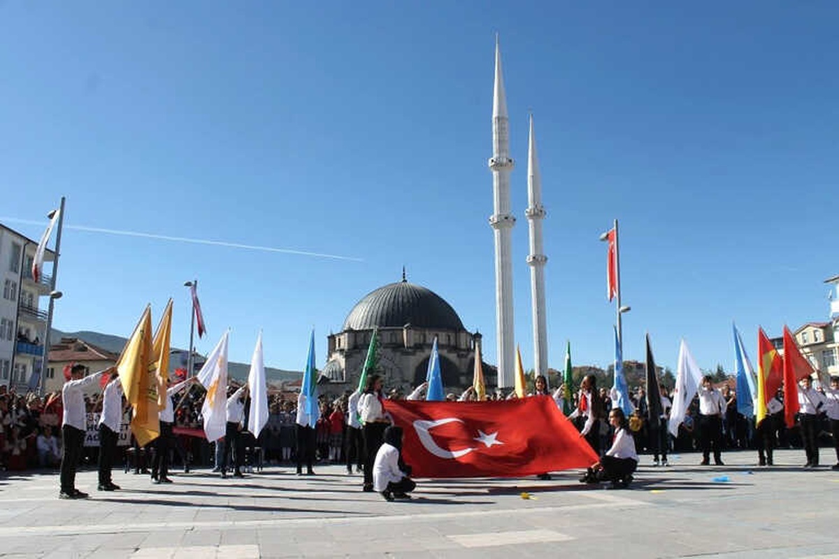 Akdağmadeni\'nde Cumhuriyet Bayramı Coşkuyla Kutlandı