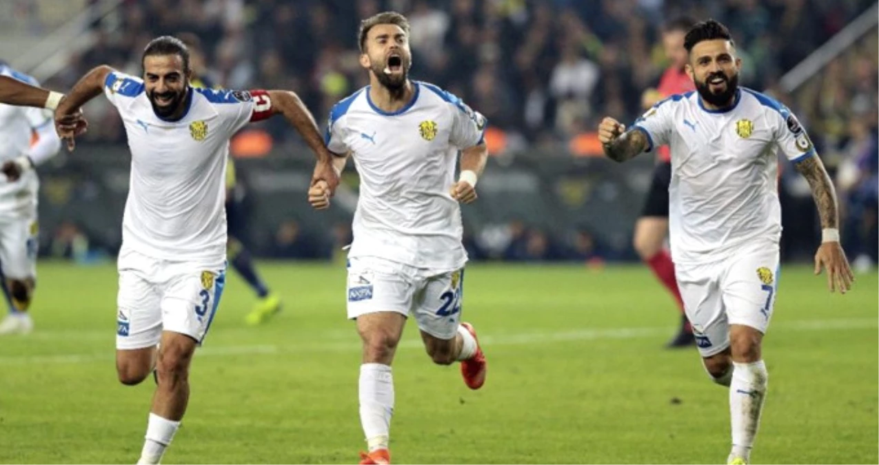 Ankaragücü Futbolcusu Ortalığı Karıştırdı: Konstantinopolis Fethi Başarıyla Sonuçlandırıldı