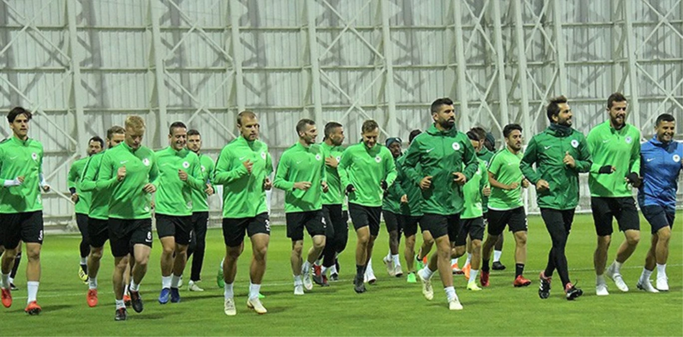 Atiker Konyaspor\'da Maç Hazırlıkları Sürüyor