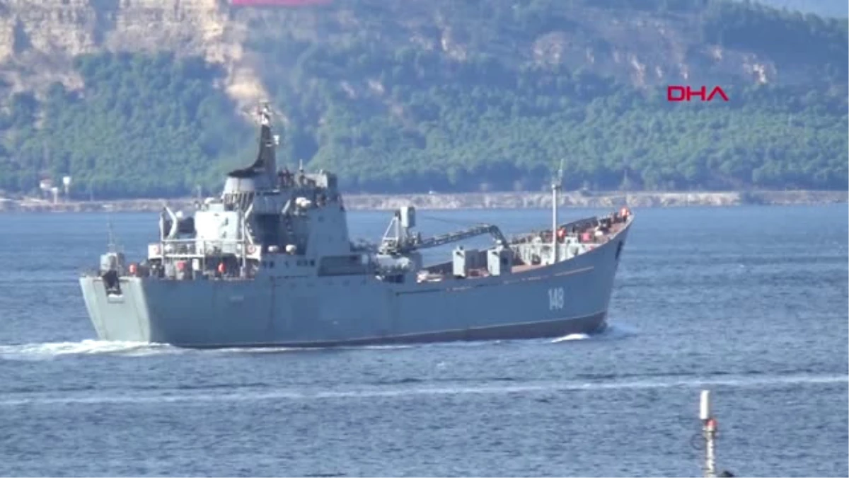Çanakkale Rus Savaş Gemisi, Çanakkale Boğazı\'ndan Geçti