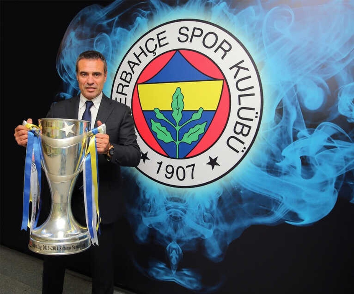 Fenerbahçe Taraftarı Ersun Yanal\'ı İstiyor