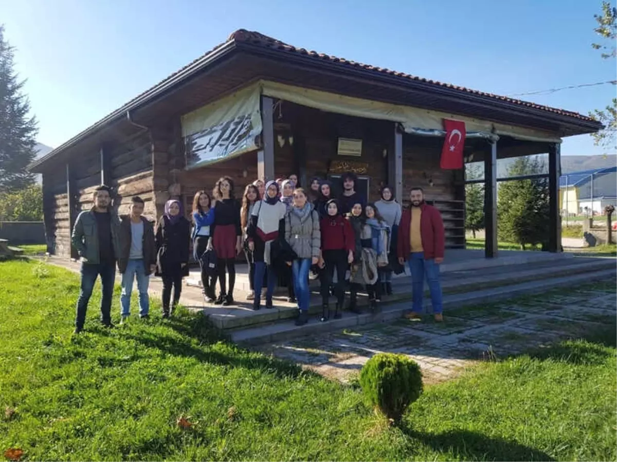 Gençler Tarihi ve Turistik Yerleri Gezdi