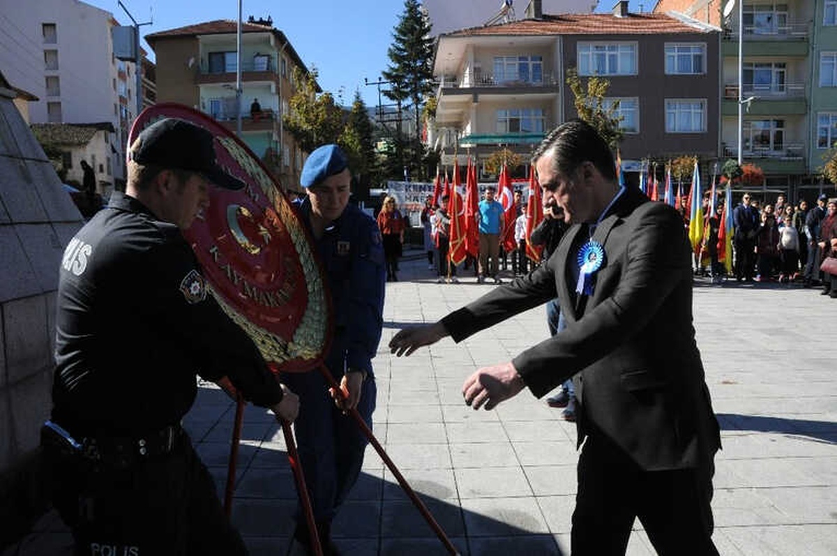 Kızılcahamam\'da Cumhuriyet Bayramı Kutlandı