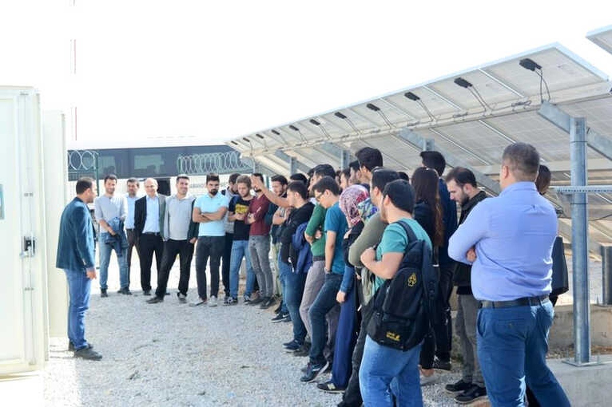 Kmü Mühendislik Fakültesi Öğrencileri Güneş Santralini İnceledi