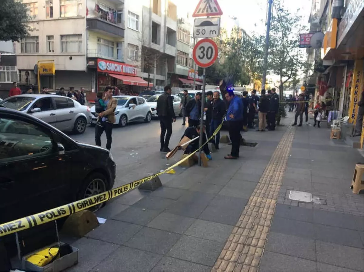 Polis Memuru Kavgayı Ayırırken Bacağından Bıçaklandı