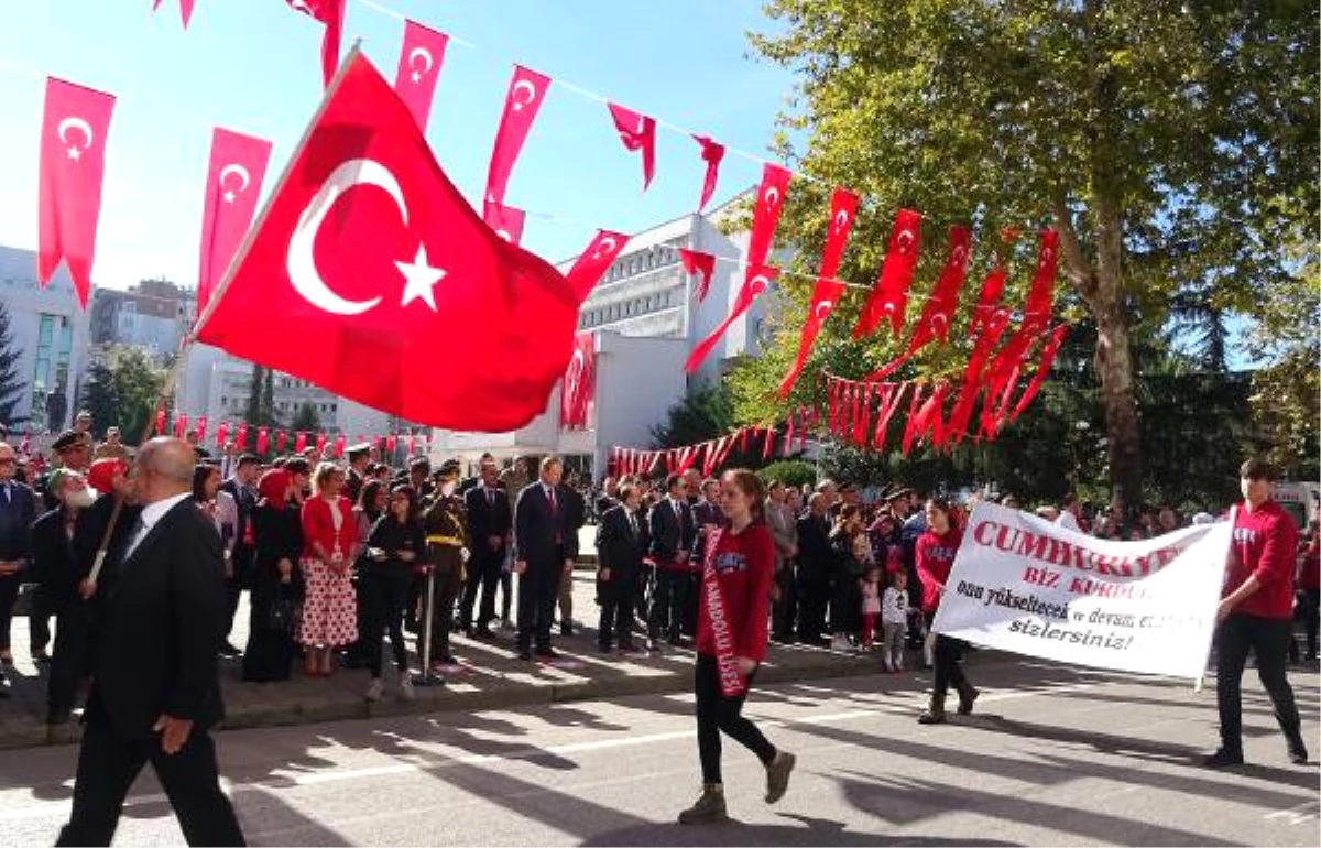 Trabzon\'da 29 Ekim Cumhuriyet Bayramı Kutlandı