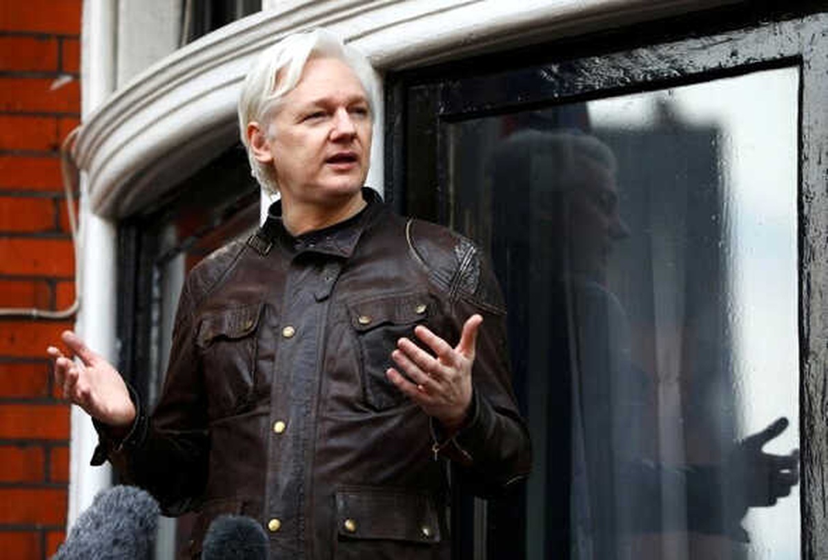 Assange: Ekvador Beni ABD\'ye Teslim Etmek İstiyor