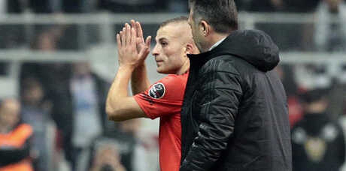 Beşiktaş\'tan Gökhan Töre Açıklaması! Yırtık...
