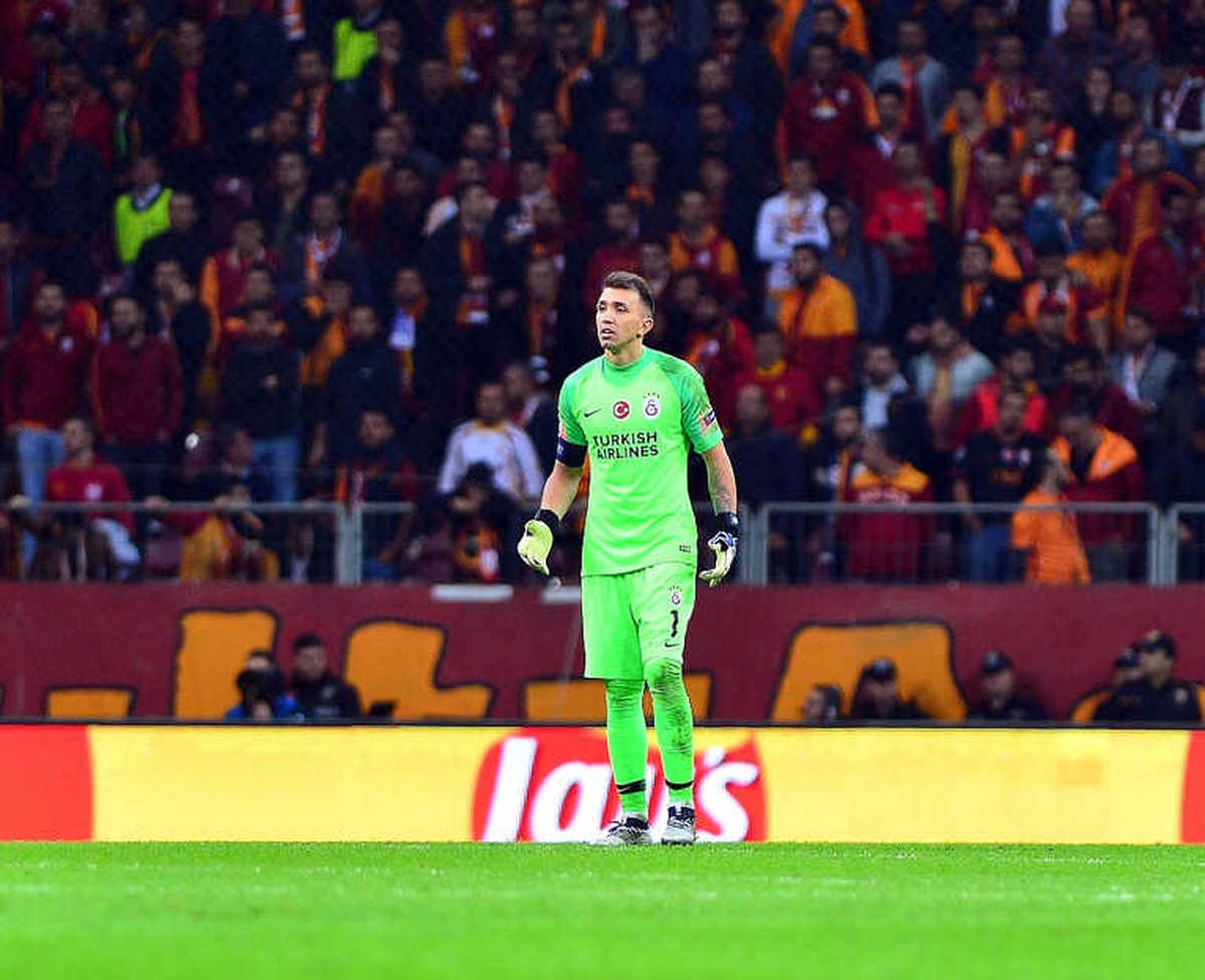 Galatasaray\'da Fenerbahçe ile En Çok Muslera Karşılaştı