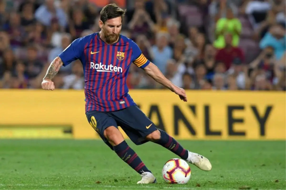 İspanya\'da Yılın En İyi Performans Gösteren Futbolcusunun Alacağı Ödüle Messi\'nin İsminin Verilmesi Gündeme Geldi