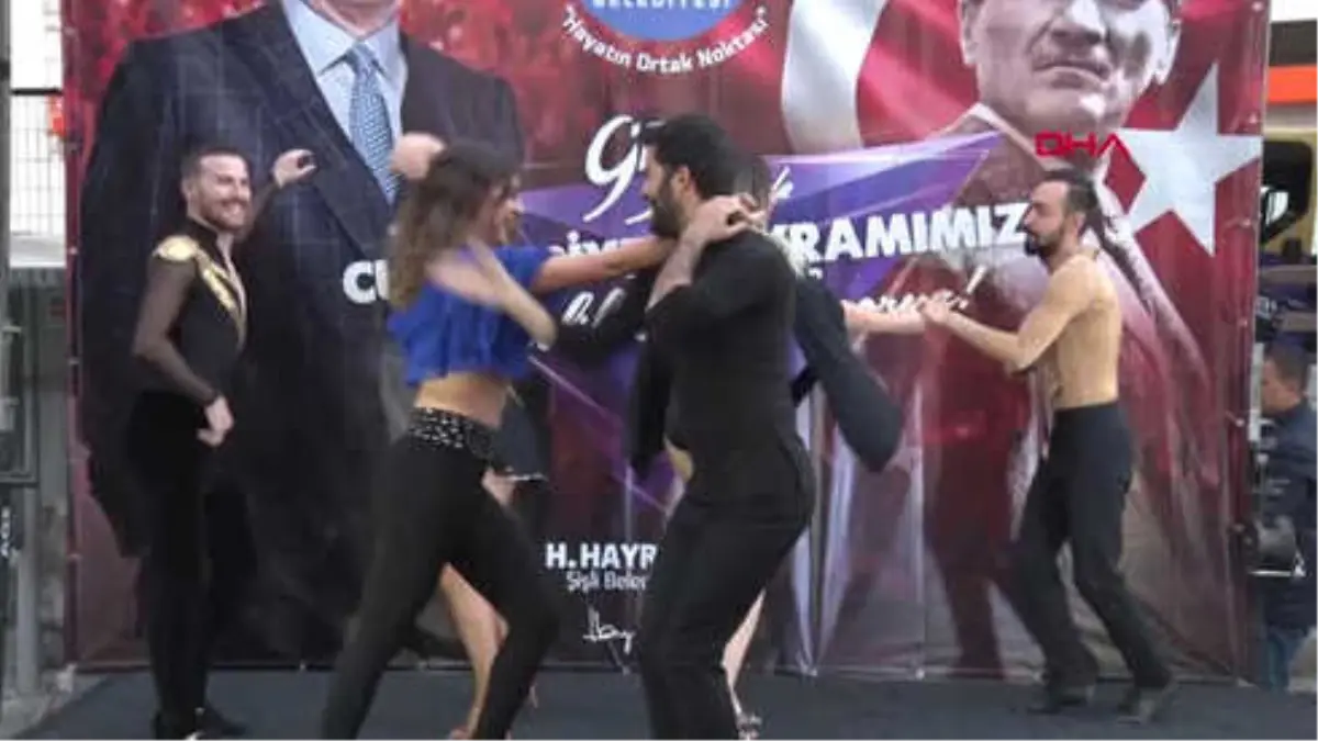 İstanbul Cumhuriyetin Yeni Yaşı Şişli\'de Coşku ile Kutlandı