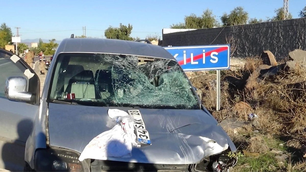 Kilis\'te Trafik Kazası: 3 Yaralı