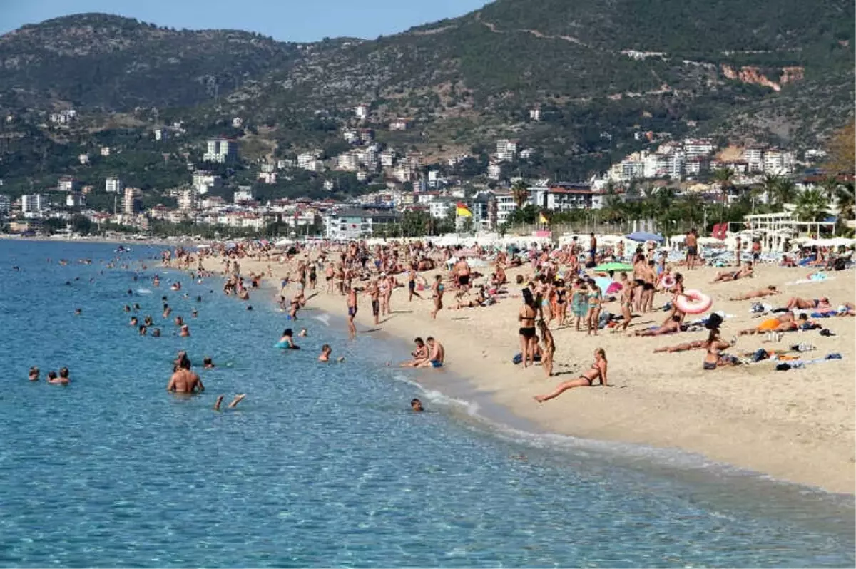 Memlekette Kar, Alanya\'da Deniz Keyfi