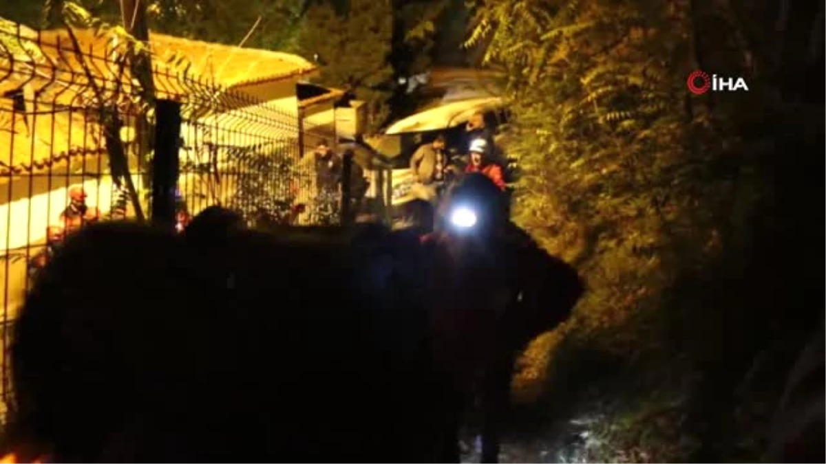 Spil Dağı\'nda Mahsur Kalan Öğrenciler 6 Saat Sonra Kurtarıldı