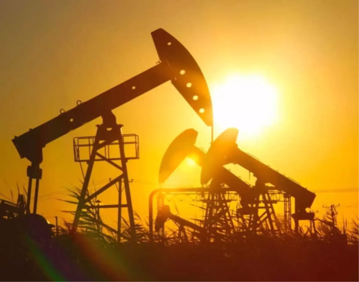 Suudi Arabistan, Yemen\'e 60 Milyon Dolar Değerinde Petrol Yardımı Yapıyor