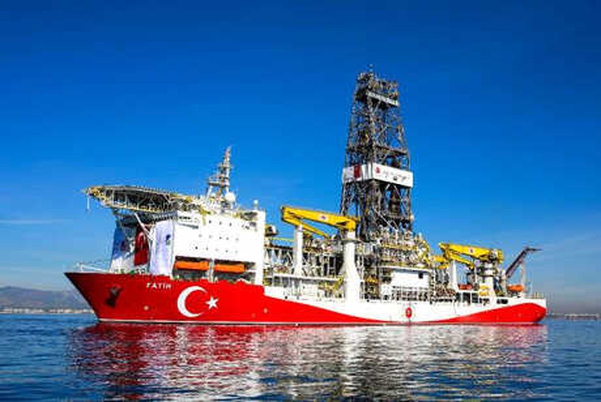 Türkiye\'nin İlk Sondaj Gemisi Fatih Arama Çalışmalarına Başlıyor